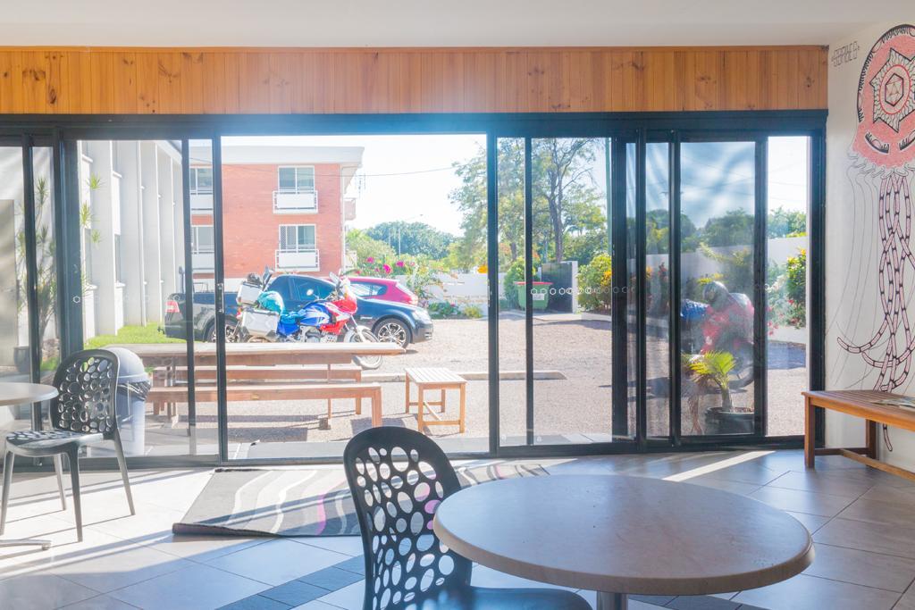 Foreign Exchange Accommodation-Beachside Townsville Extérieur photo